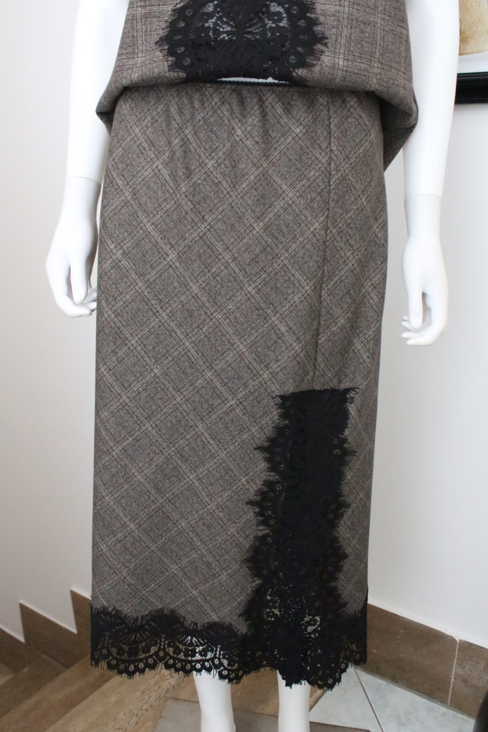 Alma Rose - Gonna stampa check con pizzo Art. AR8099 - immagine 2