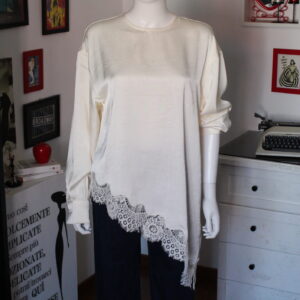 You Decide - Blusa asimmetrica con pizzo Art. C11229